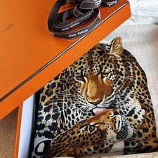 Hermes Tuch Schal schwarz rot