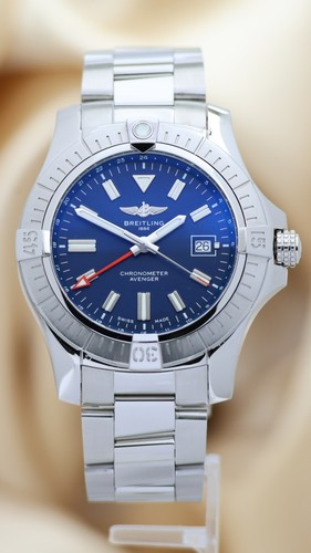 Breitling avenger gmt 45mm - breitling,
