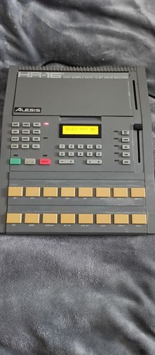 Alesis vintage drum - hr-16,