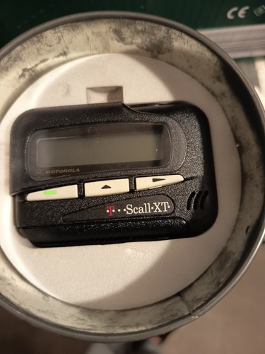 Motorola scall pager - xt, /