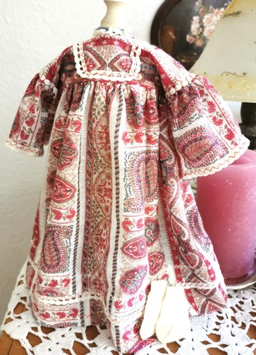 Süsses altes puppenkleid - altes,