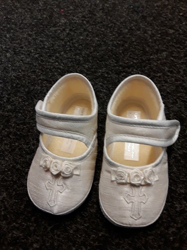 Sale neu mädchen creme - sale,
