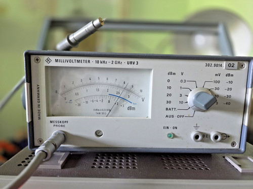 Rohde schwarz urv3 - &,