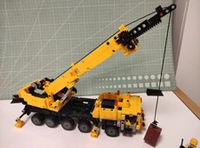 Klemmbaustein gelber Kranwagen 5 Achsen Liebherr MOC 1000 Teile mit Anleitung