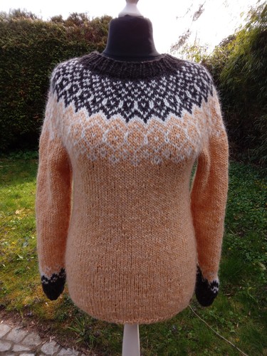 Islandpullover handgestrickt