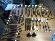 Besteck für 12 Personen - 93