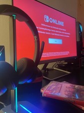 Gaming-Setup + 3 Monitore +