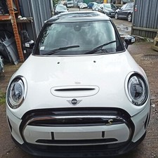 Eine Mutter Mini Cooper F56