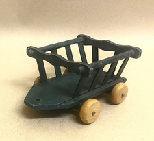 Alt kleiner Puppenwagen /