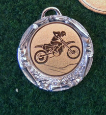 50 große Medaillen Farbe silber - II. Wahl mit Band + Emblem #M187 Sport Turnier