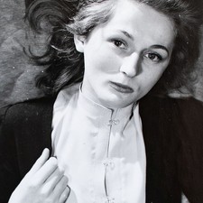 WOLS Woman Portrait Woman