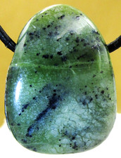 Nephrit     Anhänger