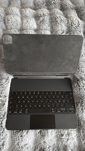 Apple magic keyboard - apple, pro