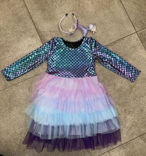 zuckersüßes Mädchen Meerjungfrau Kleid, Gr. 116/122 , 2 Haar Haaraccessoire