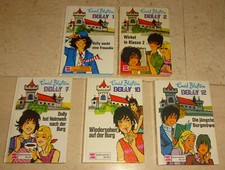 5x vers. DOLLY E. Blyton