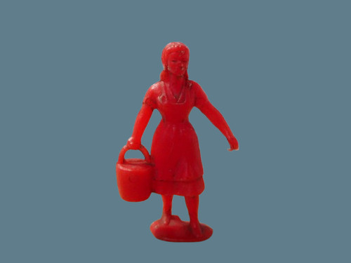 Leyla bauernhof figur magd rot - leyla,