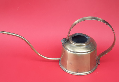 S28 alte messing kanne - ,