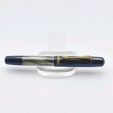 Antiker Pelikan 100