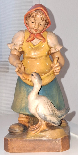 Holzfigur geschnitzt mädchen - holzfigur, geschnitzt,