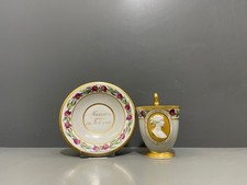 KPM Berlin Gedeck Luisentasse Biskuit Büste Luise Blumen 1.Wahl 1810 BESCHÄDIGT