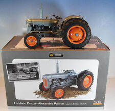 Universal Hobbies 1/16 Fordson Dexta Alexandra Palace Traktor - Trecker OVP #625