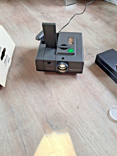 Automatischer diaprojektor - automatischer,