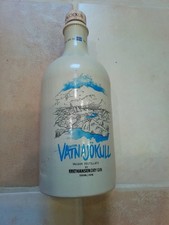 Leere 0,5 l Gin Flasche aus Steingut Knut Hansen Vatnajökull Edition 2023 Deko