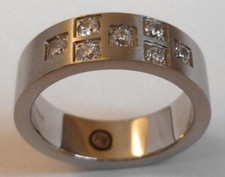 RING EDELSTAHL mit 7 Zirkonia