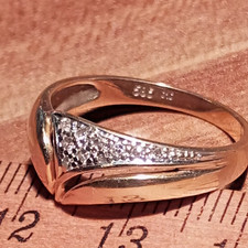 Goldring 585 mit Diamanten