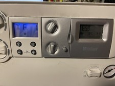 Vaillant Steuerung 121315 mit  734777 Platine Und VRC 410