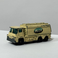 HUSKY Models Milch Laster Milk Tanker Cream
