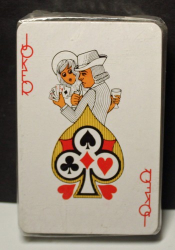 Playing cards keine box - :,