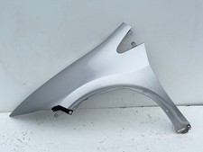 Kotflügel vorne  links