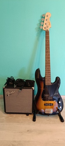 Squier affinity series bass - squier,