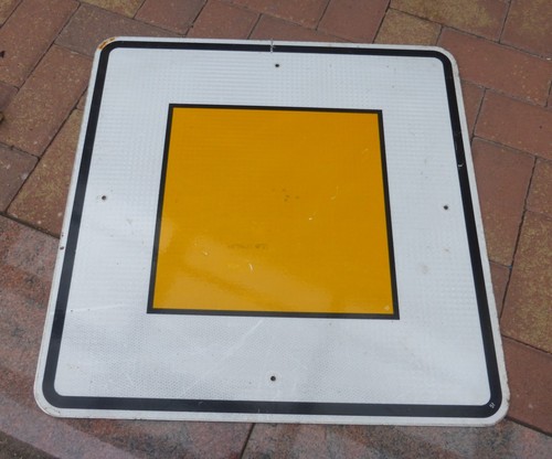 Altes verkehrsschild schild - altes,