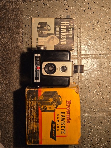 Vintage kodak brownie hawkeye - vintage,