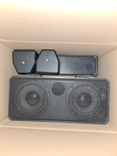 Heimkino Anlage 5.1 von Heco.  Auf Wunsch 4 von Schreiner angefertigte Ständer d