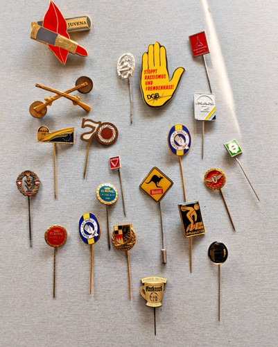 Alte abzeichen anstecker - ,