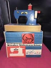 Kindernähmaschine REGINA Metall Holz Fußantrieb Batteriebetrieb Blechspielzeug