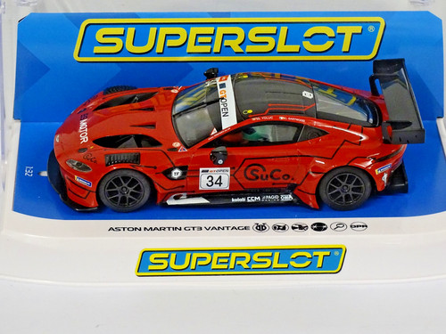 Scalextric c4233 aston martin - c4233,