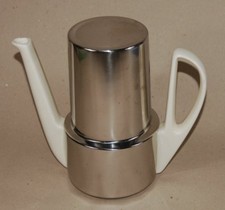 Ungewöhnliche Warmhaltekanne - WMF Keramik Kaffeekanne 1,2 L mit Thermo-Haube