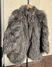 Luxus Damen Pelzjacke aus Silberfuchs / Polarfuchs – Gr. 40–42 (M)