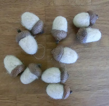 Waldorf 10 Eicheln  Natur