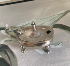 Senftöpfchen England Saliere Sterling Silber Füßchen Deckeldose Birmingham 1973