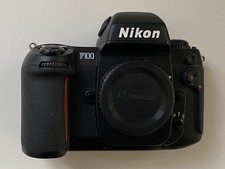 Nikon F100 Kamera – gebrauchter Zustand