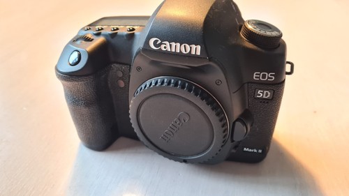 Canon eos mark camera - 5d,