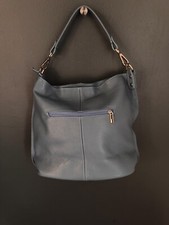 Hellblaue Handtasche /
