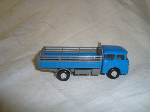 Skoda blau mit langer - -,