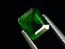 Tsavorit Granat / Tsavorite