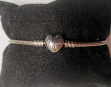 Pandora Moments Herz